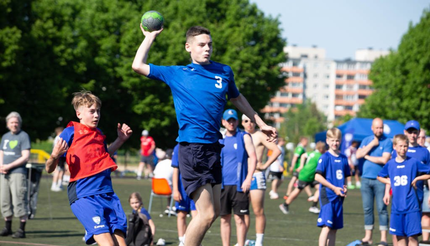 Novada handbolisti piedalās “Tallinn Cup 2022”, vieglatlētiem panākumi Ogrē