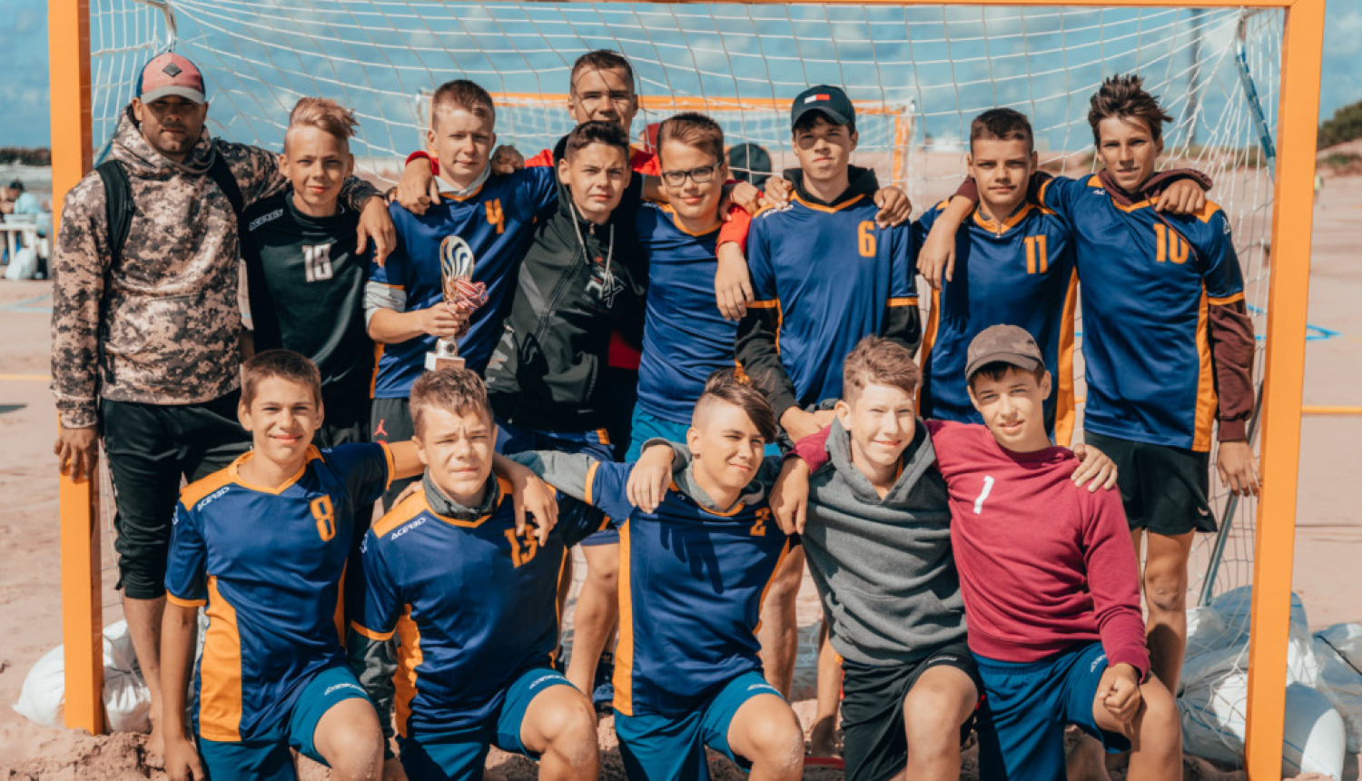 Ludzas NSS piedalās pludmales handbola turnīrā