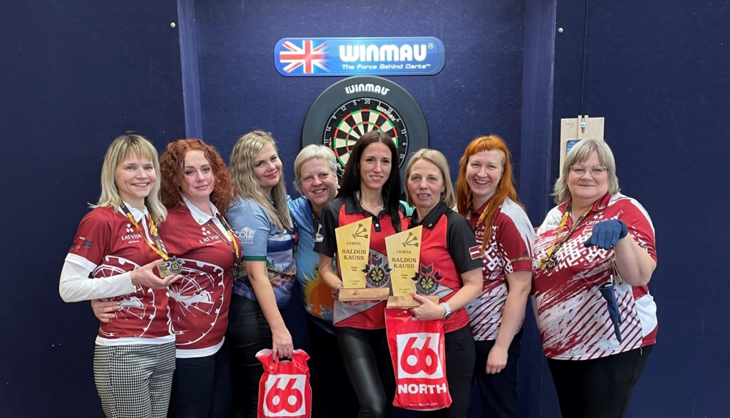 darts spēlētājas