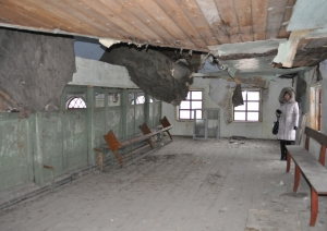 6_sieviesu_lugsanu_telpa.jpg