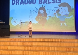 Skanīgi aizvadīts Ludzas novada pirmsskolas izglītības iestāžu mazo vokālistu koncerts "Draugu balsis"