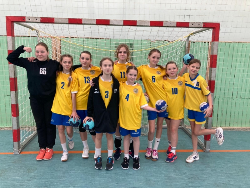 u-13-meitenes