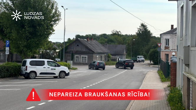 Attēlā – situācija Raiņa ielā, kur, neraugoties uz ieviesto divvirzienu satiksmi, joprojām tiek novēroti pārkāpumi.