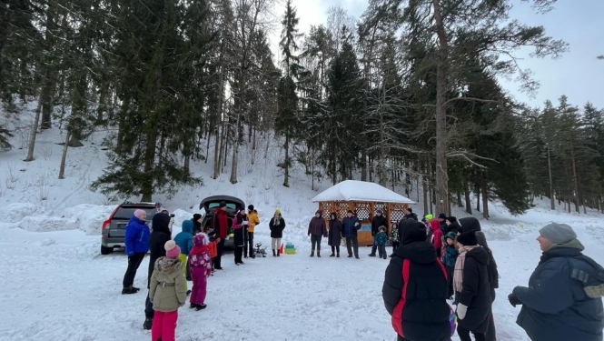 Ciblā izbauda ziemu sportiskā gaisotnē, Ludzā pulcējas galda tenisa entuziasti