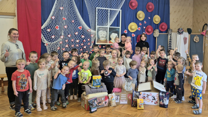 Mazi darbi ar lielu nozīmi - Malnavas pagasta pirmsskolas izglītības iestādes "Sienāzītis" audzēkņu dāvinājums patversmei