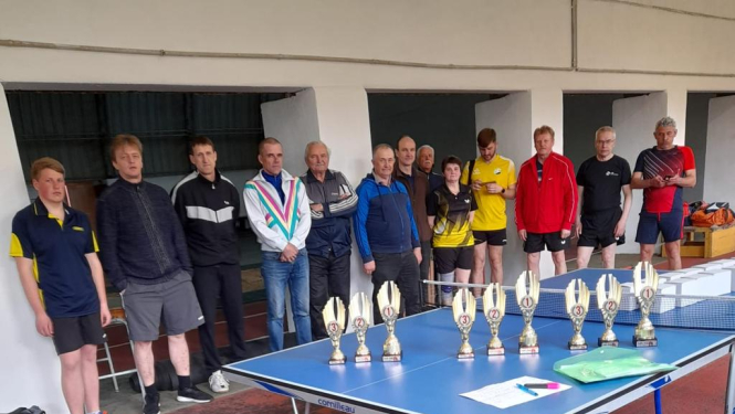 Ludzā pulcējas galda tenisa entuziasti