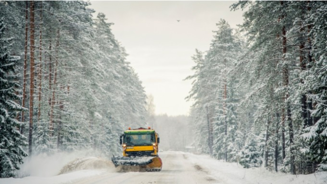 Ar informatīvo kampaņu atgādinās, kas jāņem vērā, vadot auto ziemā
