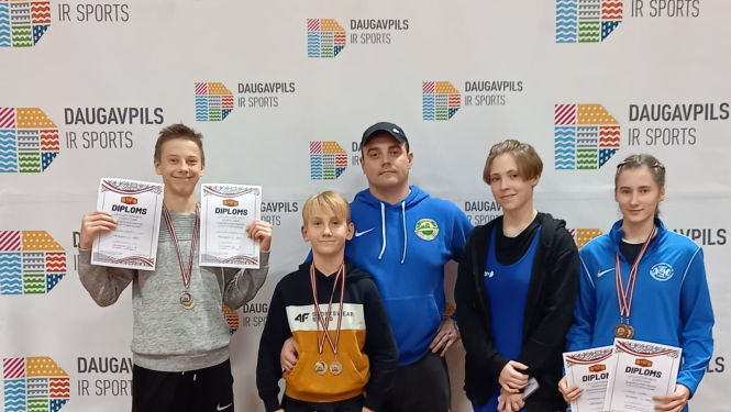 Novadnieku sasniegumi sportā | svarcelšana, handbols, šahs