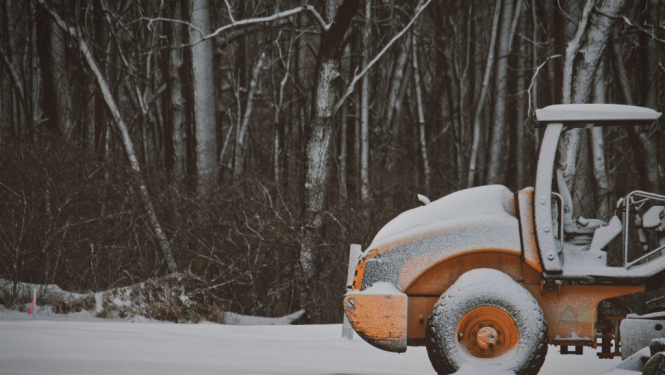Ludzas novadā ceļus tīra arī līdz viensētām | LRTV sižets