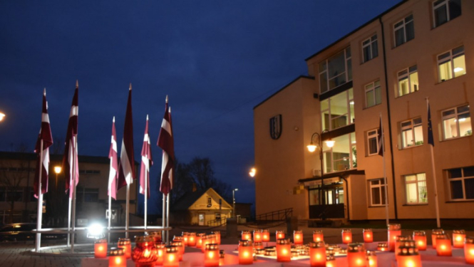 11. novembrī, Lāčplēša dienā, aicinām iedegt piemiņas sveces
