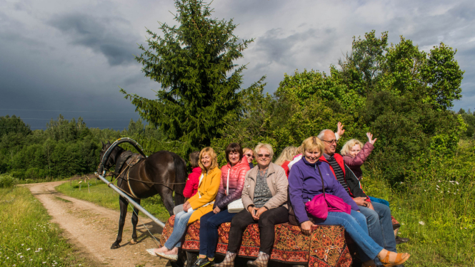 Aicinām uz Saimes galda dienu lauku sētā