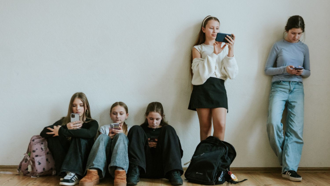 Vizuālis - Kļūsti par mentoru un esi atbalsts jauniešiem ceļā uz izaugsmi