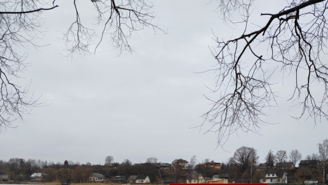 Brīdinājuma zīme, ka uz ledus atrasties ir aizliegts