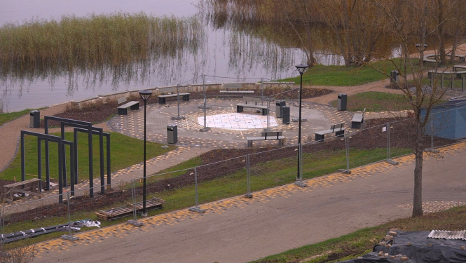 Lielā Ezerkrasta promenadē darbi rit pilnā sparā