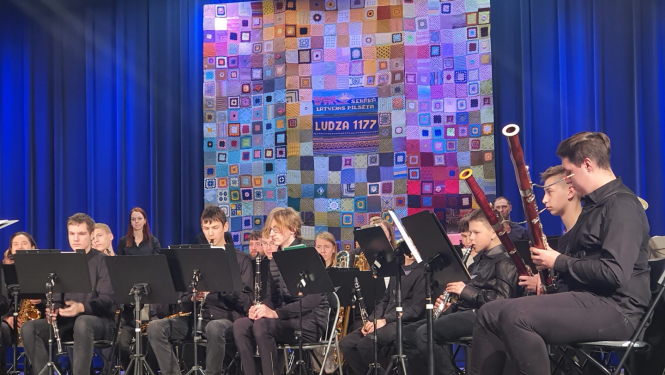 foto no pūtēju orķestra skates