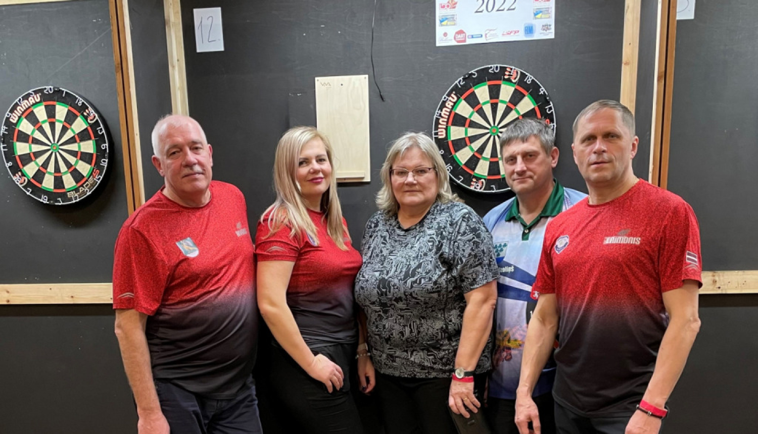 “SK Kuorsova” komandai panākumi Latvijas čempionātā šautriņu mešanā