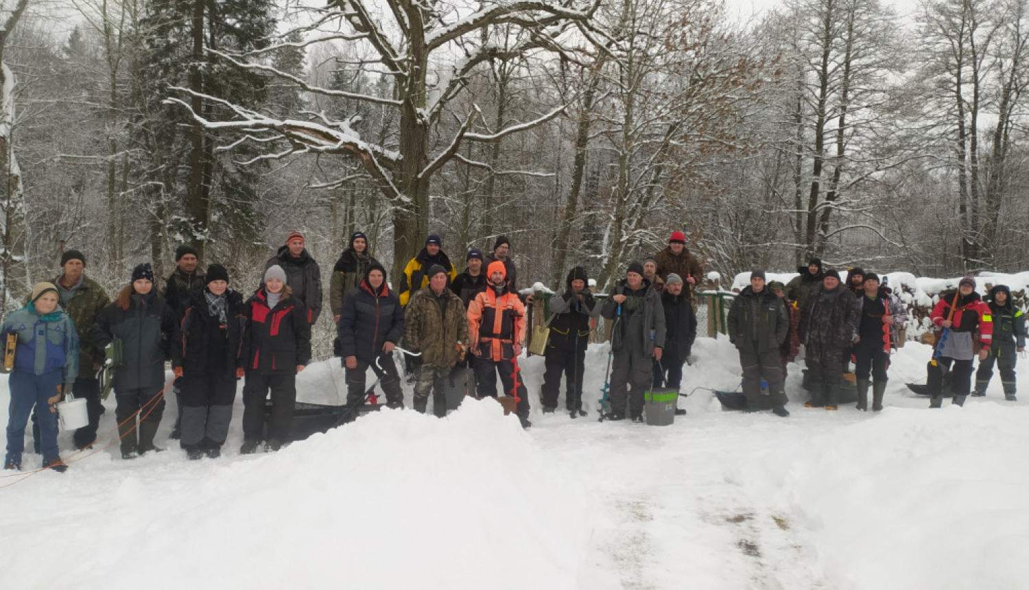 Zemledus makšķerēšanas sacensības „NE ASAKAS!” uz Lielā Kivdolovas ezera Pureņu pagastā
