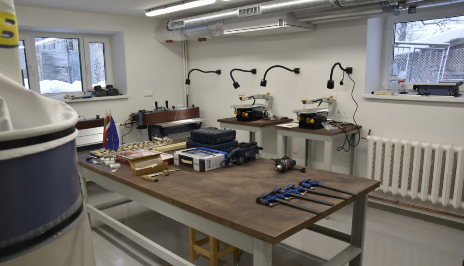 Vēl viens solis uz priekšu: Mākslas skolā ir izremontēts kokapstrādes kabinets