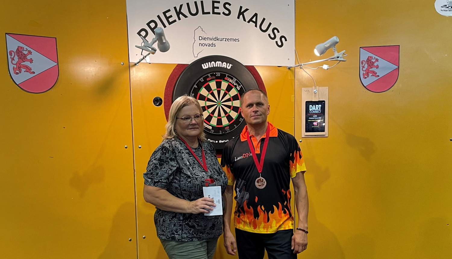 SK Kuorsova piedalās “Latvijas Darts Virslīgas” sacensībās šautriņu mešanā