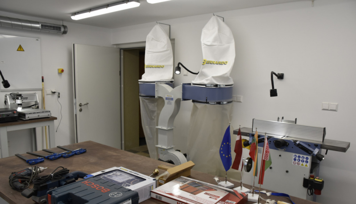 J. Soikāna Ludzas mākslas skolā labiekārtots kokapstrādes kabinets | LRTV sižets