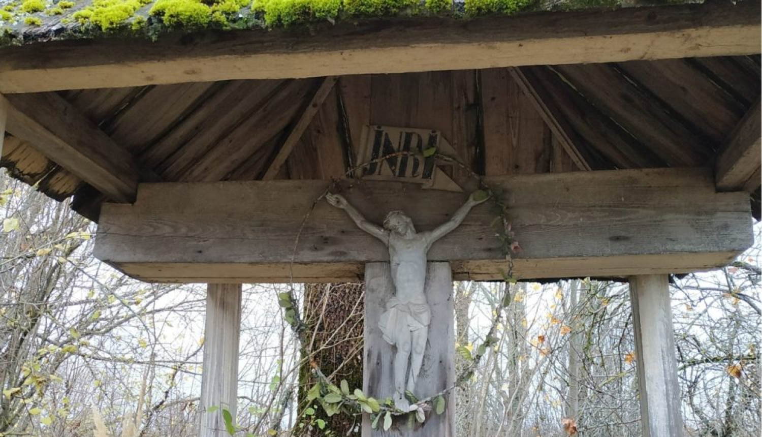 Ludzys nūvodā dokumentej krystus