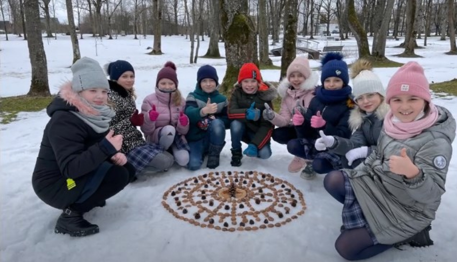 Noslēgusies Ludzas novada sākumskolas skolēnu radošo darbu skate “Mandalas sniegā”