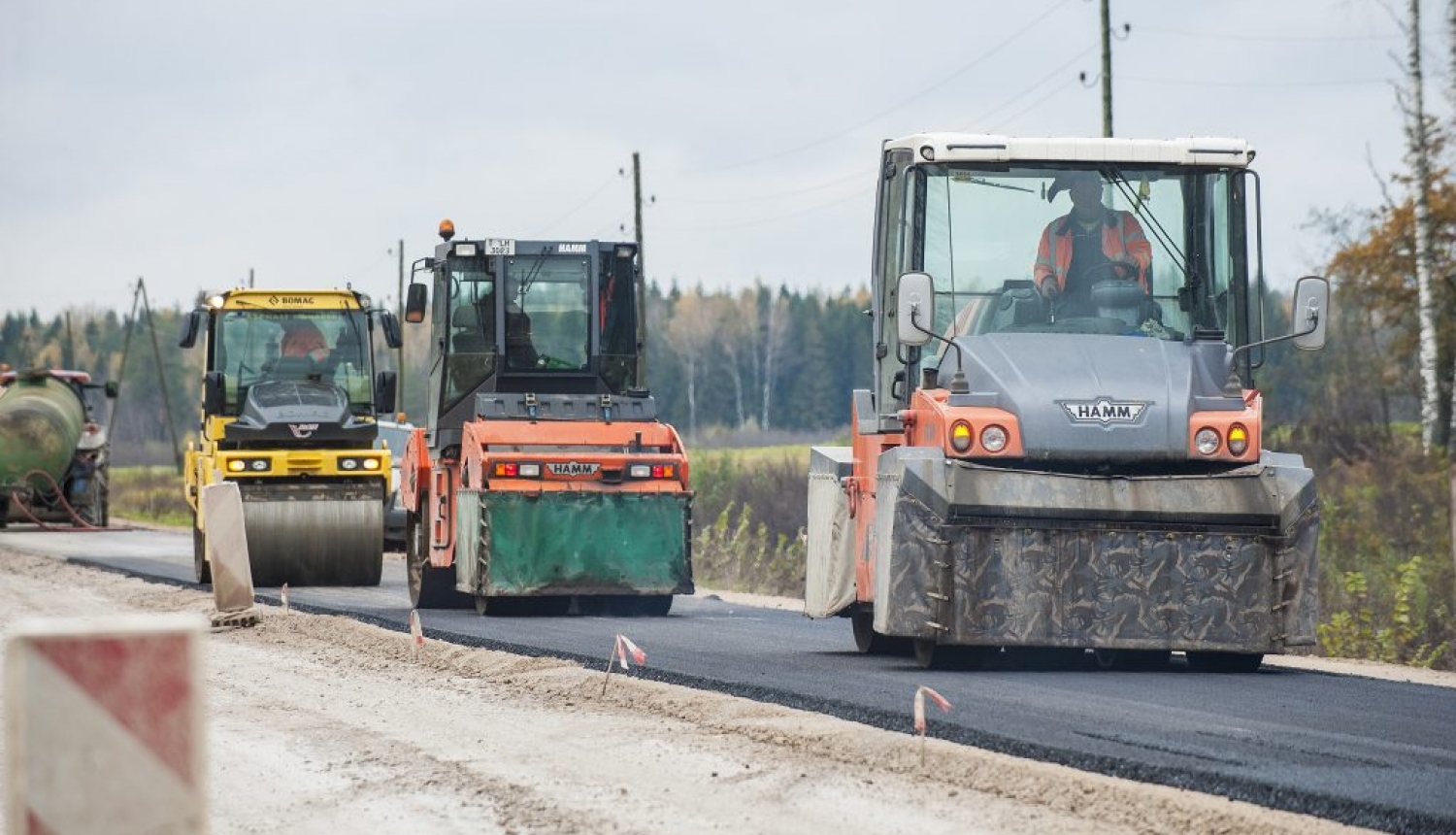 foto ceļa remontdarbi